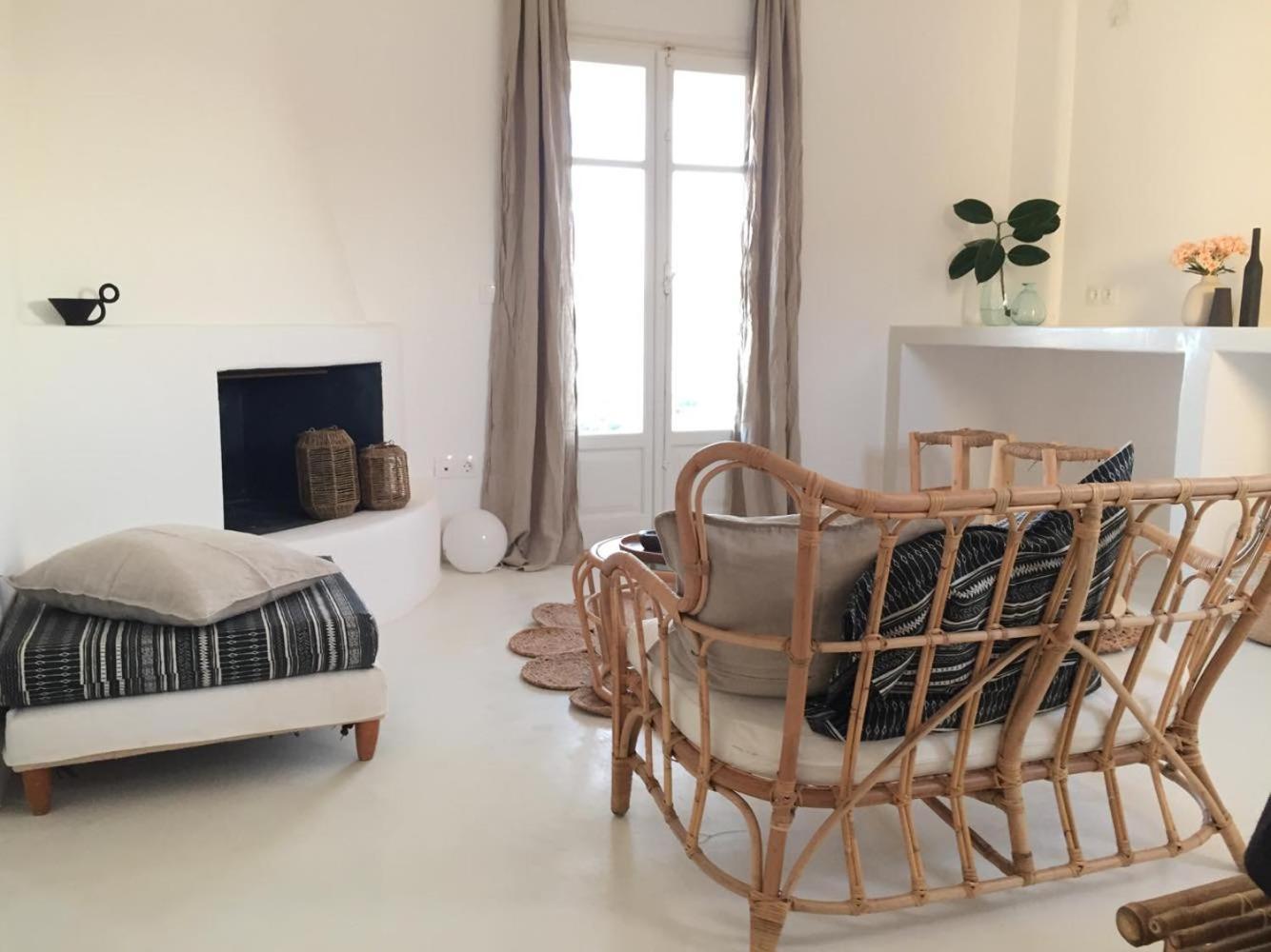 Island White Apartment Agios Georgios  ภายนอก รูปภาพ