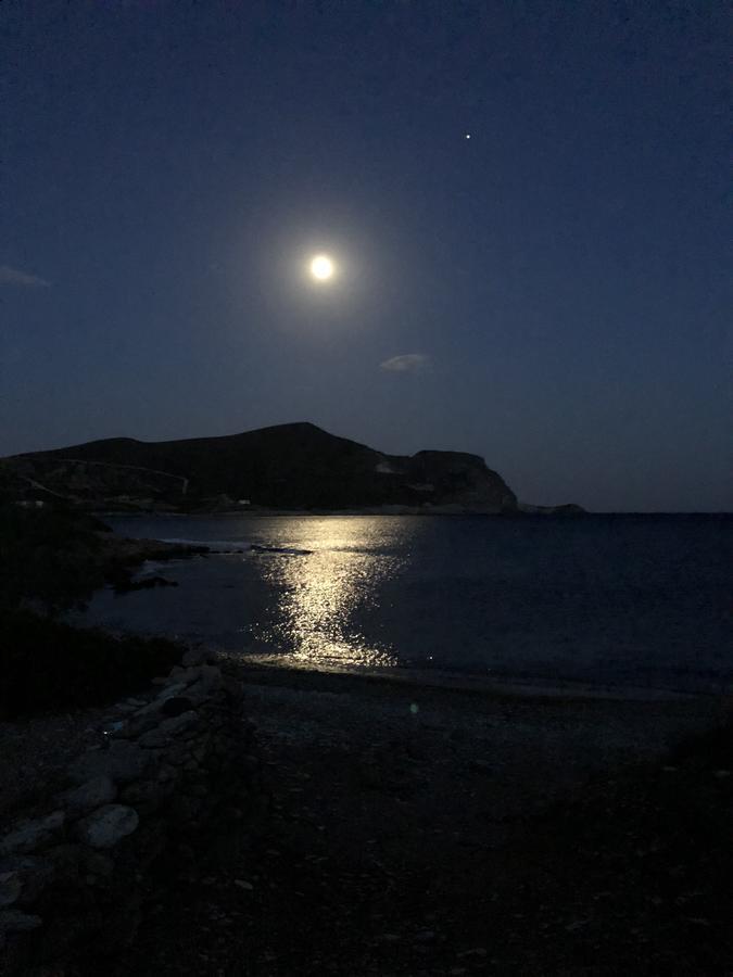 Island White Apartment Agios Georgios  ภายนอก รูปภาพ